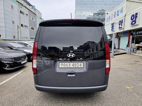 Hyundai Staria HEV 1.6 Camper Special Vehicle — пробег 22 420 км — фото 3 из 5