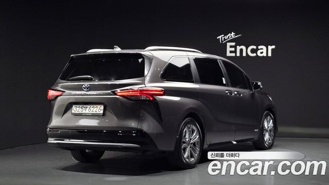 Toyota Sienna из Кореи Encar
