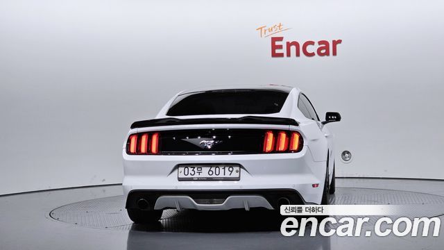 Ford Mustang Coupe — пробег 154 992 км — фото 4 из 5