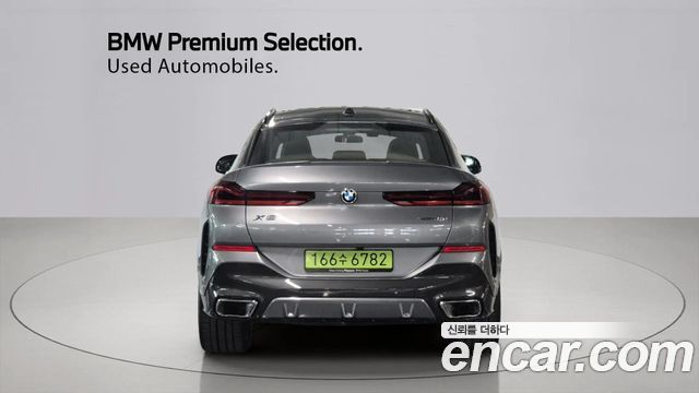BMW X6 xDrive40i M Sport — пробег 4 115 км — фото 4 из 5