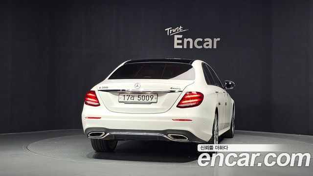 Mercedes-Benz E-Class из Кореи Encar