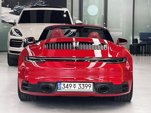 Porsche 911 Carrera 4 Cabriolet — пробег 5 000 км — фото 2 из 5