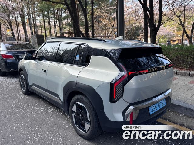 Kia EV3 Long Range 2WD Earth — пробег 59 000 км — фото 5 из 5
