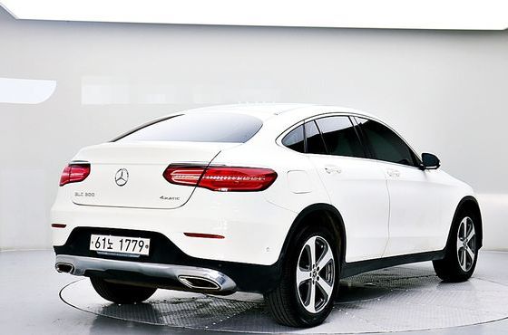 Mercedes-Benz GLC-Class GCL300 4MATIC Coupe — пробег 87 003 км — фото 3 из 5