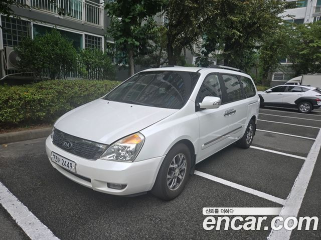 Kia Carnival GLX High-Deluxe — пробег 177 739 км — фото 2 из 5