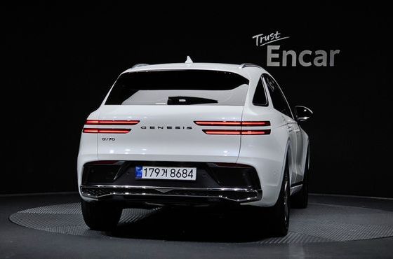 Genesis GV70 2.5T Gasoline 2WD — пробег 4 966 км — фото 4 из 5