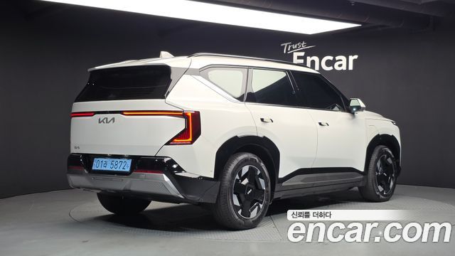Kia EV5 Long Range 2WD Earth — пробег 24 828 км — фото 2 из 5