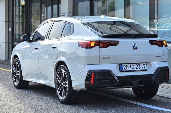 BMW X2 (F39) xDrive 20i M Sport — пробег 4 211 км — фото 2 из 5