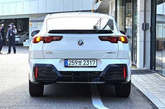 BMW X2 (F39) xDrive 20i M Sport — пробег 4 211 км — фото 4 из 5