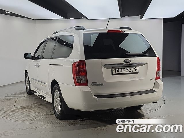 Kia Carnival Grand Carnival GX Grand Pack — пробег 277 633 км — фото 3 из 5