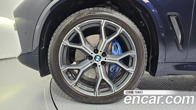 BMW X5 xDrive 30d M Sport — пробег 72 228 км — фото 5 из 5