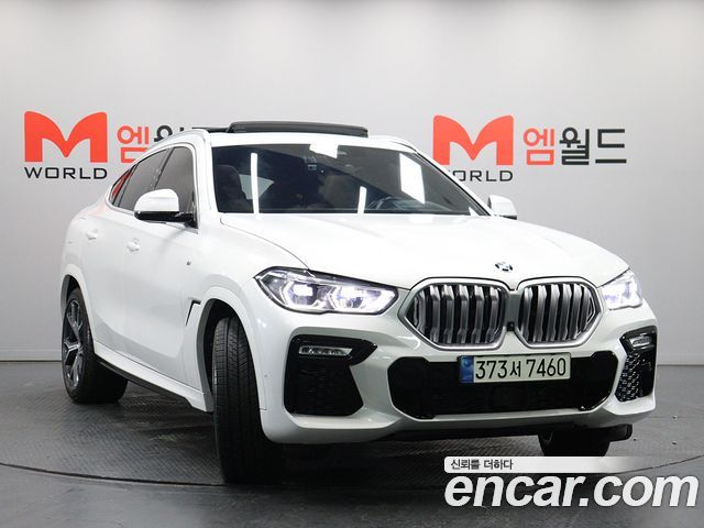 BMW X6 xDrive40i M Sport — пробег 44 243 км — фото 2 из 5