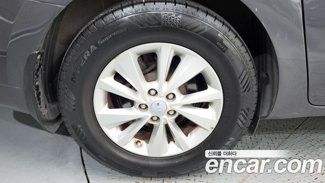 Kia Carnival 11-seater Luxury — пробег 170 085 км — фото 5 из 5