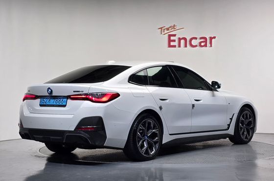 BMW i4 eDrive40 M Sports — пробег 34 251 км — фото 2 из 5