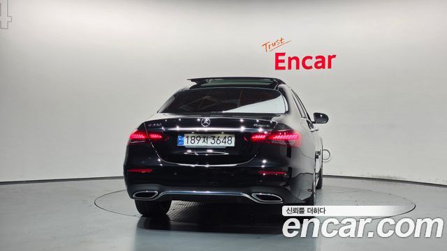 Mercedes-Benz E-Class E350 4MATIC AMG Line — пробег 9 351 км — фото 4 из 5
