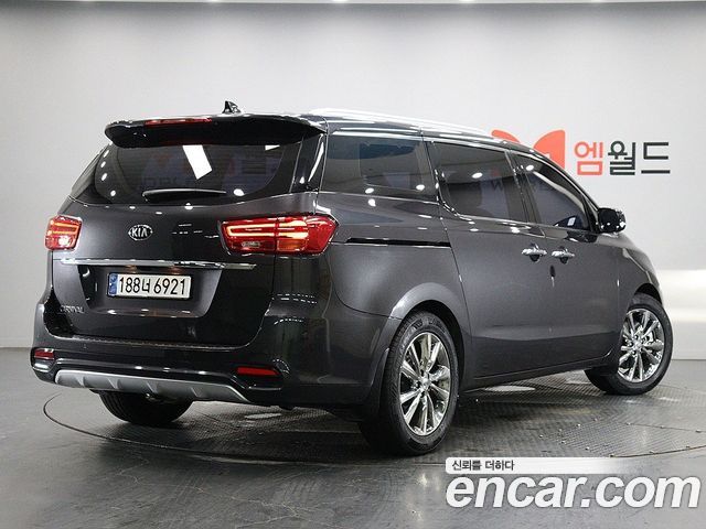 Kia Carnival из Кореи Encar
