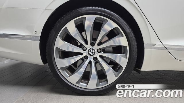 Bentley Flying Spur из Кореи Encar
