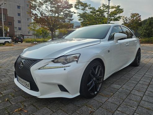 Lexus IS F-Sport XE30 — пробег 93 719 км — фото 2 из 5
