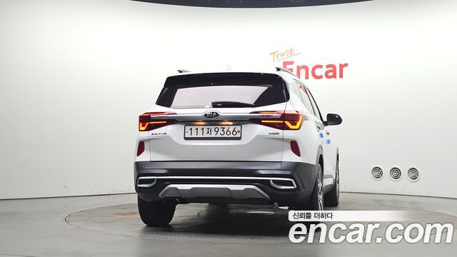 Kia Seltos из Кореи Encar