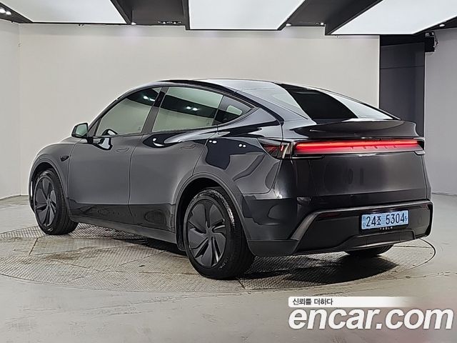 Tesla Model Y RWD — пробег 25 389 км — фото 3 из 5