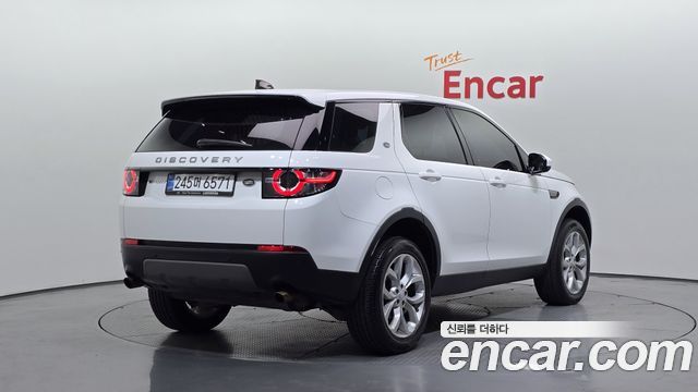 Land Rover Discovery Sport 2.0 TD4 SE — пробег 133 479 км — фото 2 из 5
