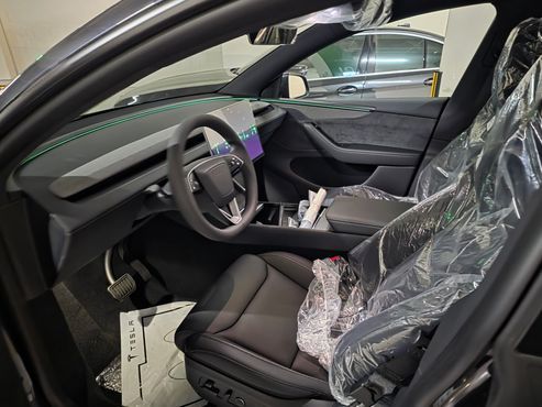 Tesla Model Y L Long Range AWD — пробег 9 км — фото 5 из 5