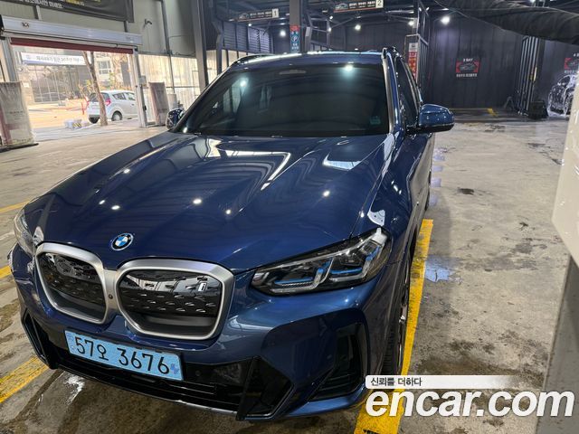 BMW iX3 M Sports — пробег 38 000 км — фото 1 из 5