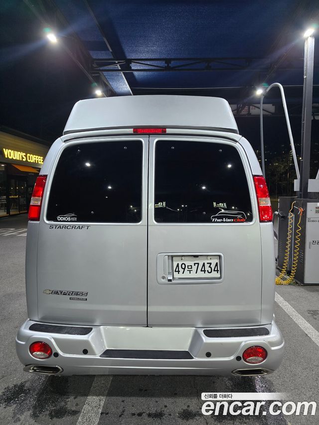 Chevrolet Express Van 6.0 — пробег 65 000 км — фото 4 из 5