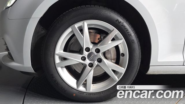 Audi A4 из Кореи Encar