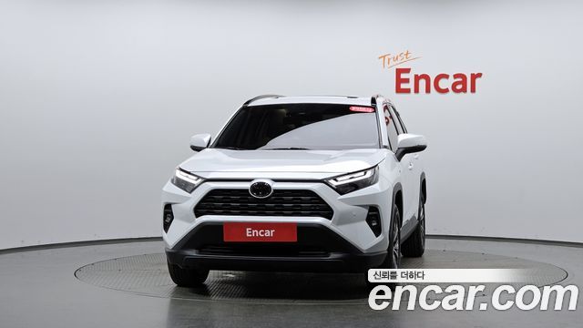 Toyota RAV4 2.5 2WD Hybrid XLE — пробег 14 699 км — фото 3 из 5