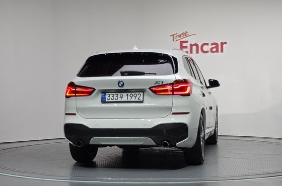 BMW X1 xDrive 20d M Sport package — пробег 98 152 км — фото 4 из 5
