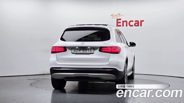 Mercedes-Benz GLC-Class GLC350e 4MATIC Premium — пробег 153 851 км — фото 4 из 5