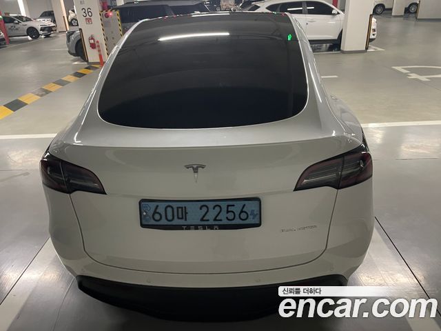 Tesla Model Y Long Range AWD — пробег 85 140 км — фото 2 из 5