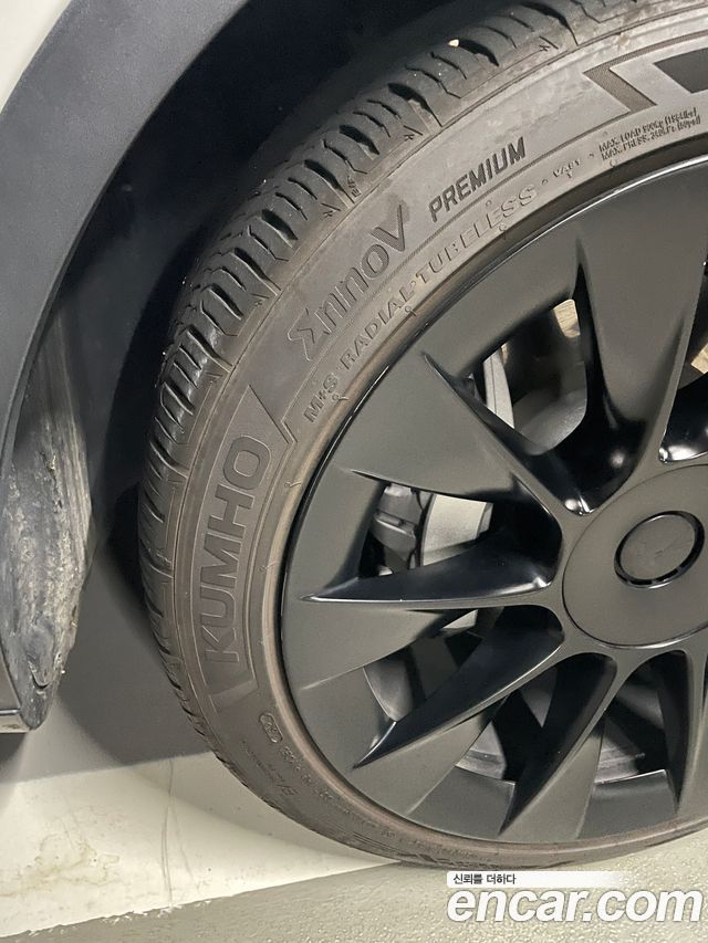 Tesla Model Y Long Range AWD — пробег 85 140 км — фото 5 из 5