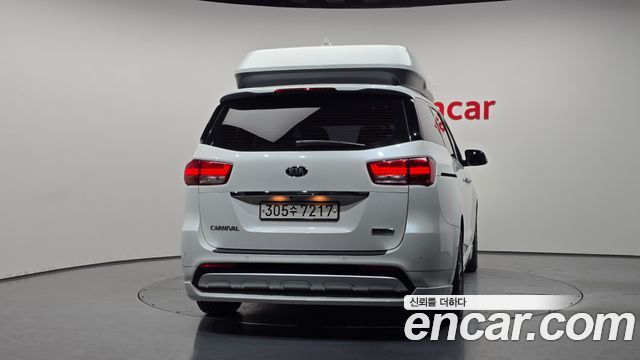 Kia Carnival из Кореи Encar