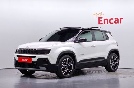 Jeep Avenger Altitude — пробег 14 069 км — фото 1 из 5