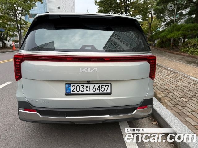 Kia Carnival Gasoline 9-Seater Signature — пробег 8 209 км — фото 3 из 5