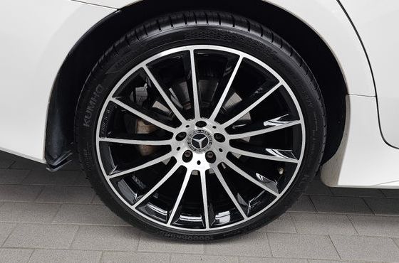 Mercedes-Benz CLS-Class CLS400d 4MATIC AMG Line — пробег 143 500 км — фото 5 из 5