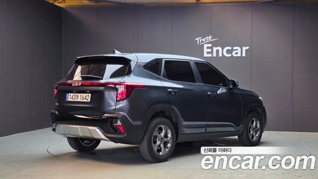 Kia Seltos из Кореи Encar