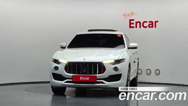 Maserati Levante из Кореи Encar