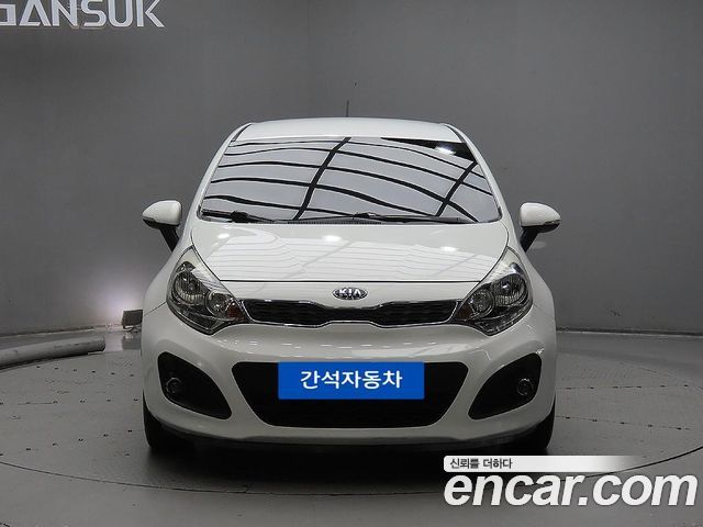 Kia pride 1.6 GDI Hatchback Luxury — пробег 117 598 км — фото 1 из 5