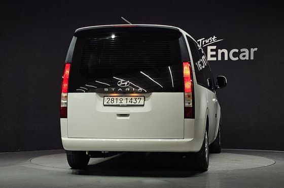 Hyundai Staria Tourer 9-Seater Modern — пробег 65 232 км — фото 4 из 5