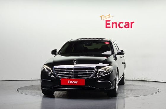 Mercedes-Benz E-Class E300 4MATIC Exclusive — пробег 123 622 км — фото 3 из 5