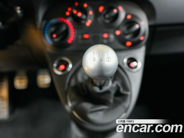 Fiat 500 Abarth — пробег 7 450 км — фото 1 из 5
