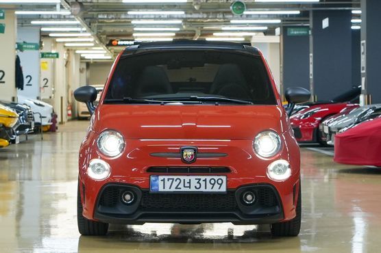 Fiat 500 Abarth — пробег 7 450 км — фото 2 из 5