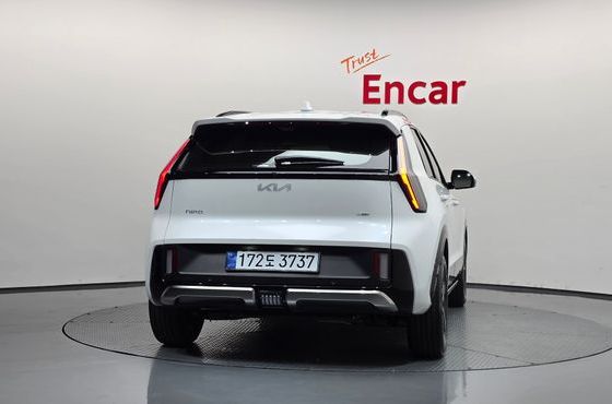 Kia Niro Prestige — пробег 2 271 км — фото 4 из 5