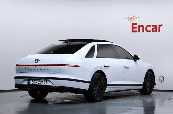 Hyundai Grandeur Calligraphy — пробег 26 450 км — фото 2 из 5
