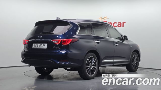 Infiniti QX60 3.5 AWD — пробег 72 285 км — фото 2 из 5