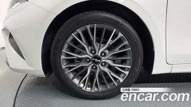 Kia K3 из Кореи Encar