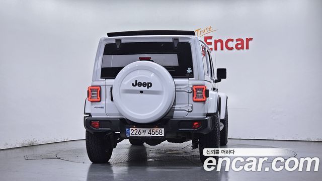 Jeep Wrangler 2.0 Overland Power Top 4Door 4xe — пробег 71 392 км — фото 4 из 5
